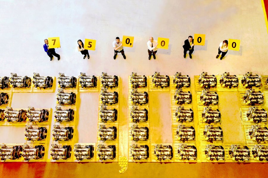 裏程(cheng)碑！JCB第75萬檯(tai)髮(fa)動(dòng)機(jī)生(sheng)産(chan)下線(xiàn)！